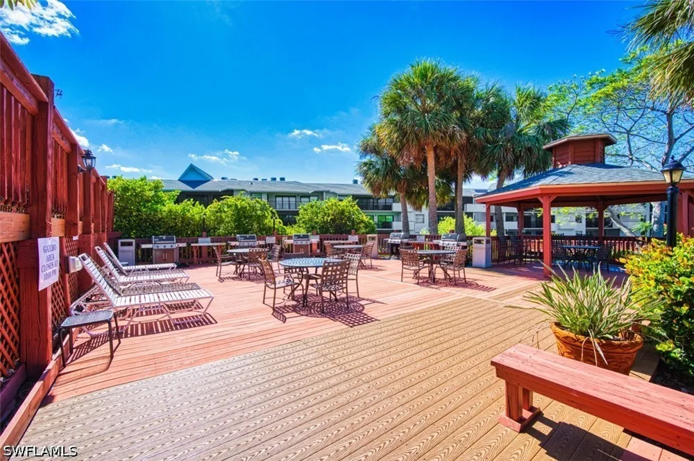 Neapolitan Way #153 Naples, FL 34103