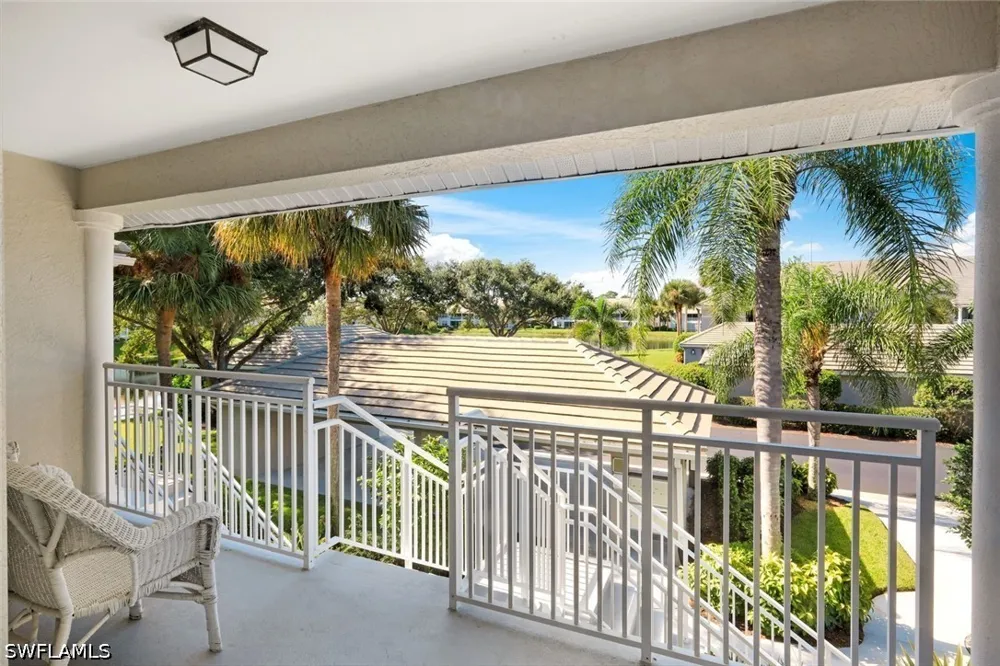 Chesterbrook Court #203 Naples, FL 34109
