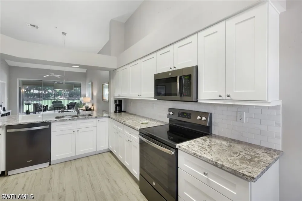 Chesterbrook Court #203 Naples, FL 34109