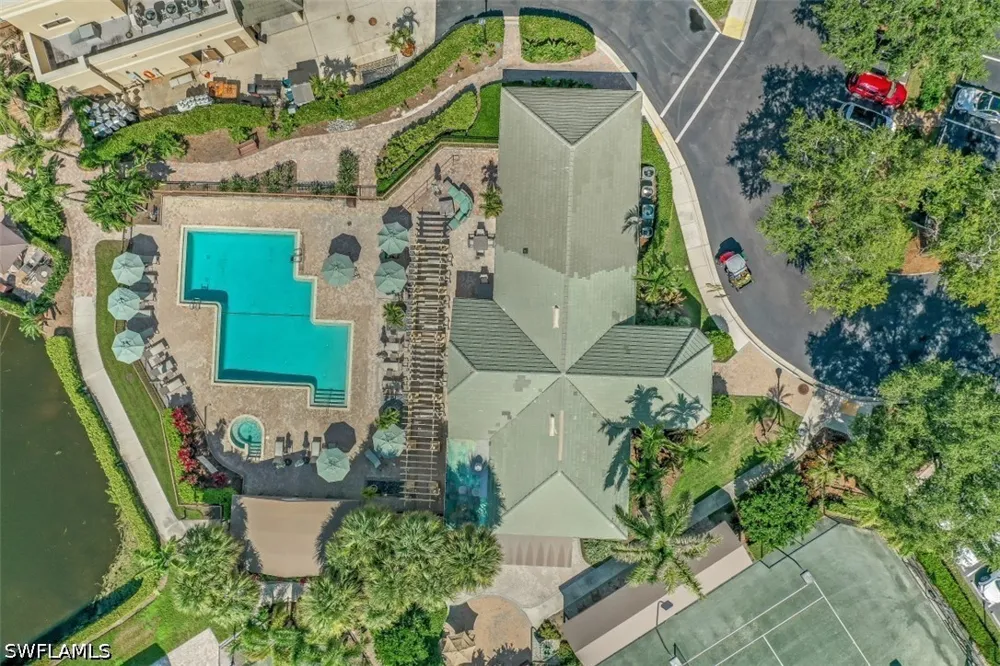 Chesterbrook Court #203 Naples, FL 34109