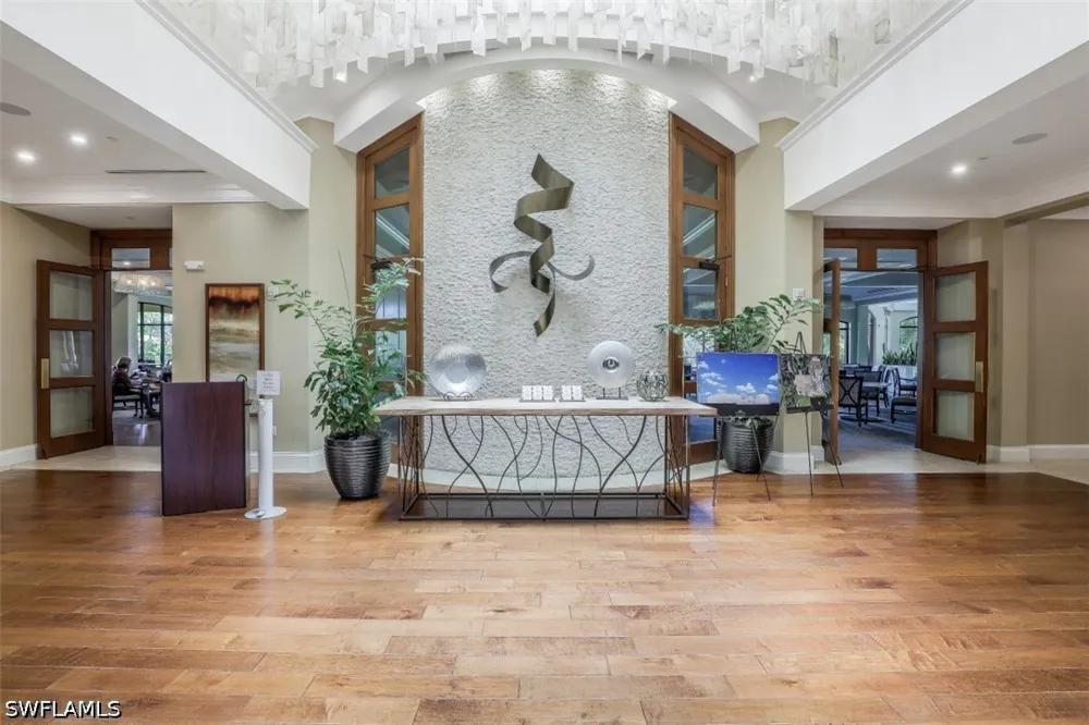 Chesterbrook Court #203 Naples, FL 34109