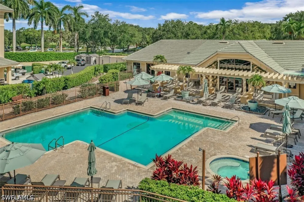 Chesterbrook Court #203 Naples, FL 34109