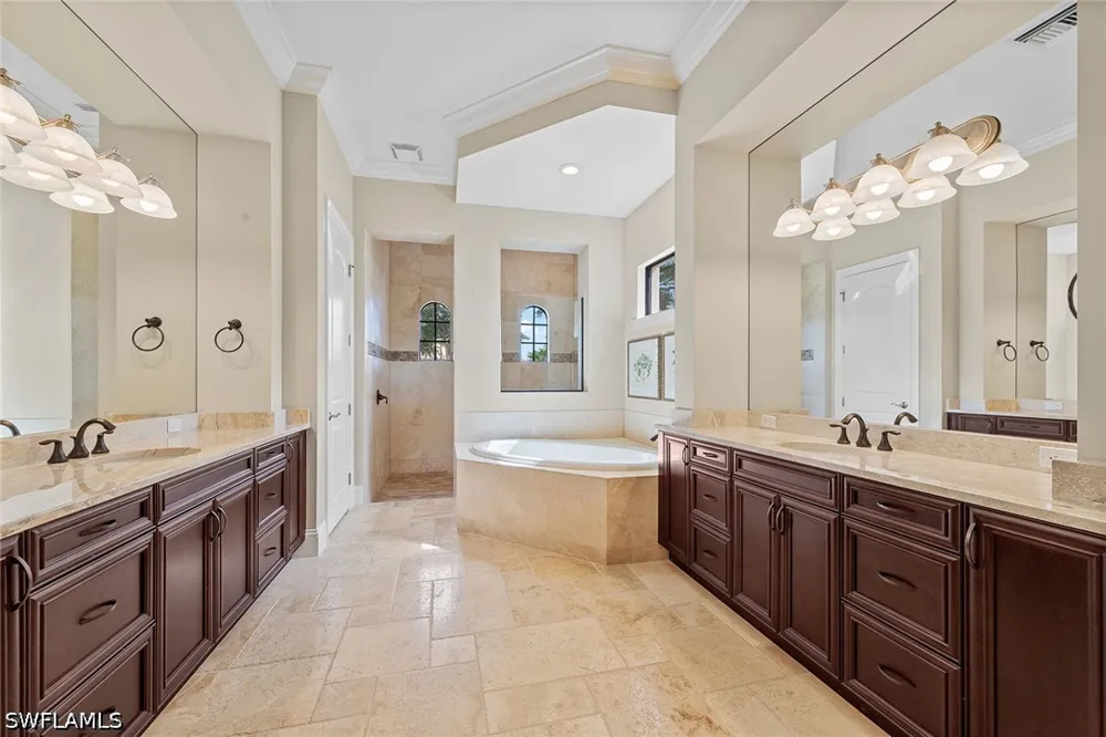 Tamworth Court Naples, FL 34119