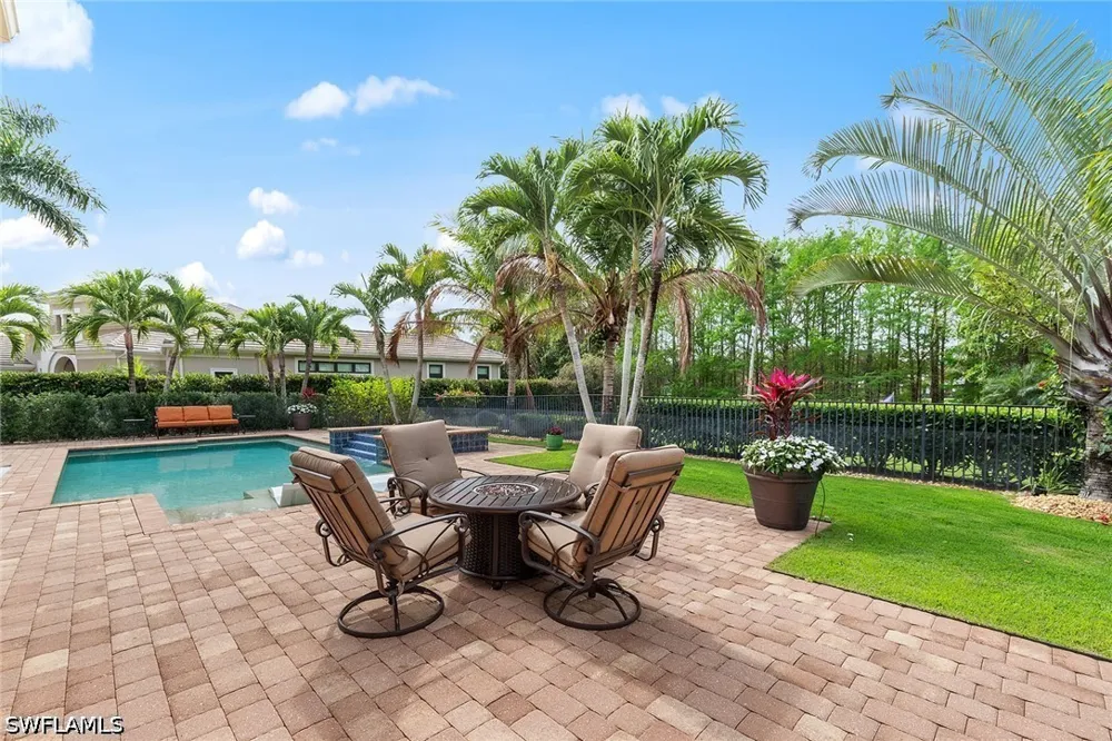 Tamworth Court Naples, FL 34119