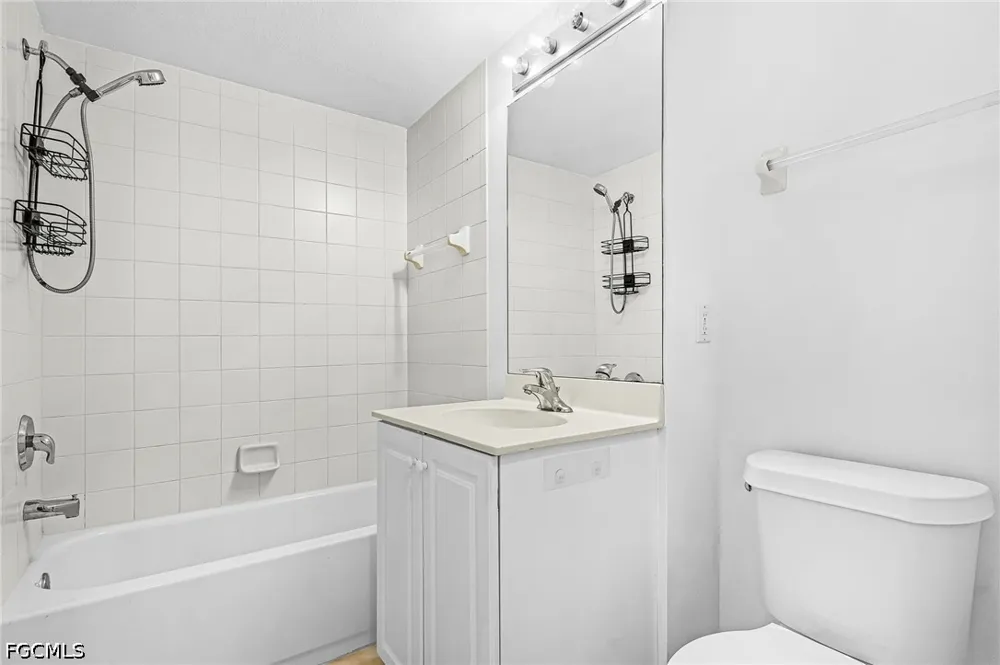 Liron Avenue #101 Fort Myers, FL 33916