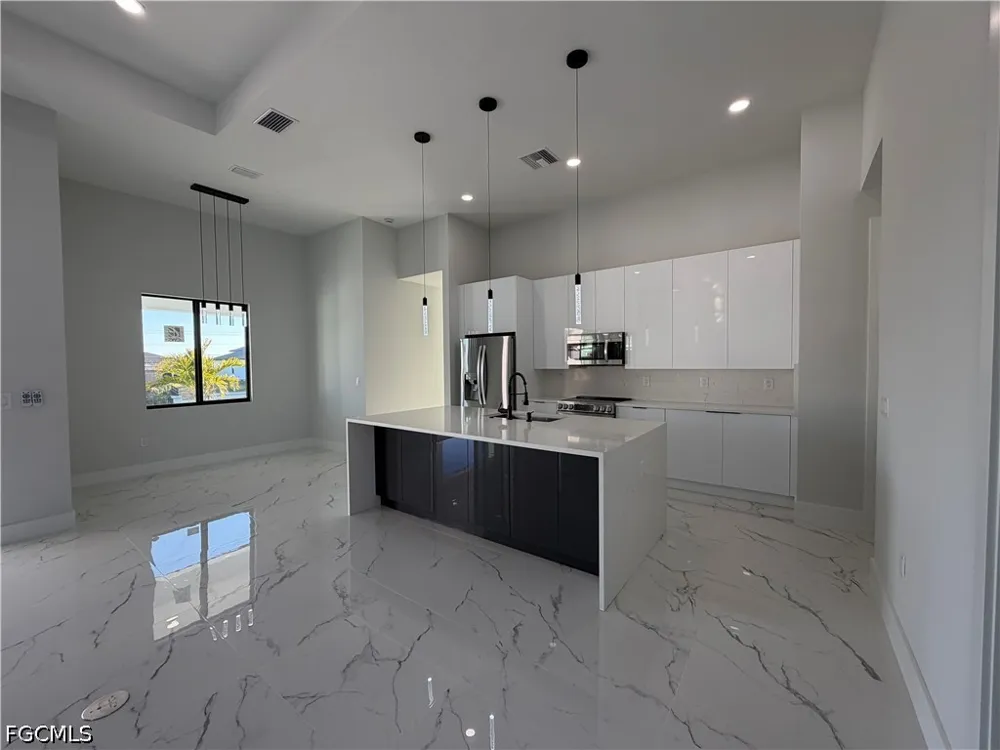 NE 6th Street Cape Coral, FL 33909