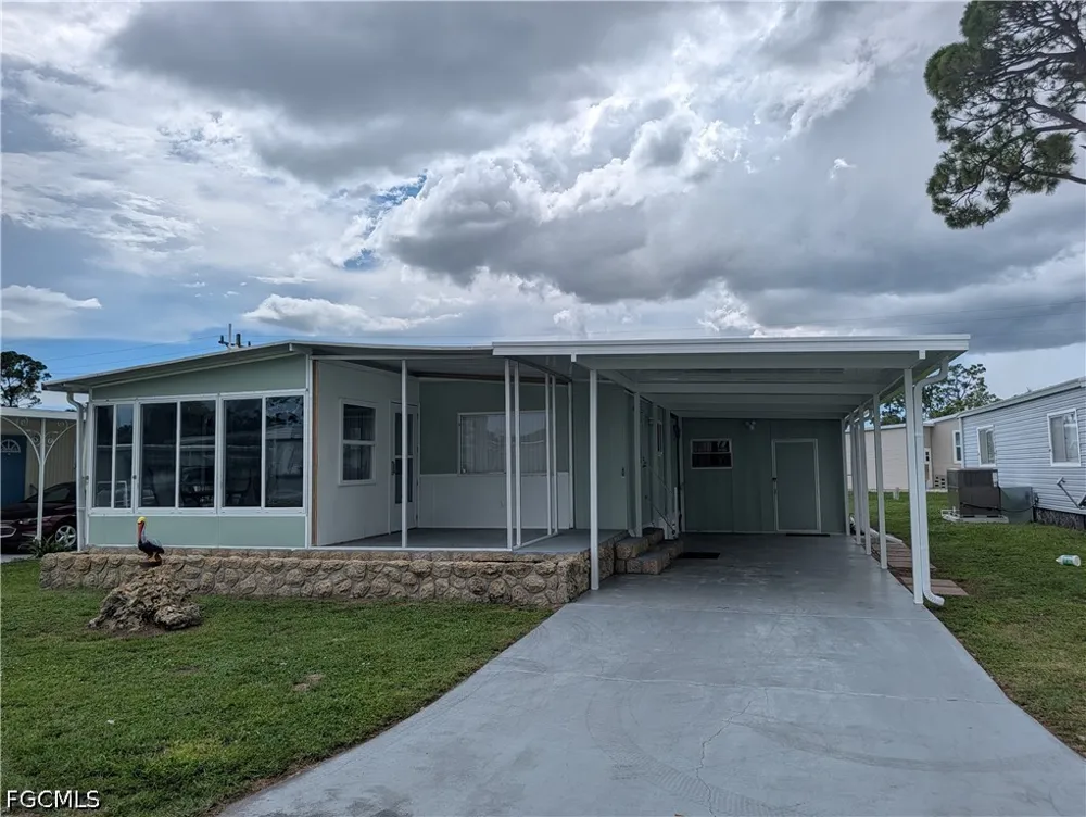 Hollyberry Court North Fort Myers, FL 33917