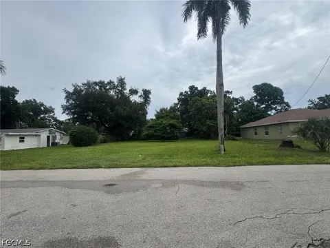 Oleander Avenue