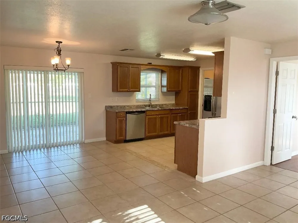 SE 1st Avenue Cape Coral, FL 33990