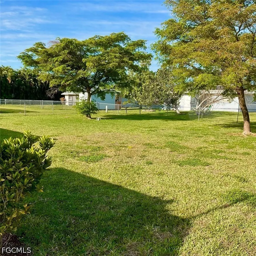 SE 1st Avenue Cape Coral, FL 33990