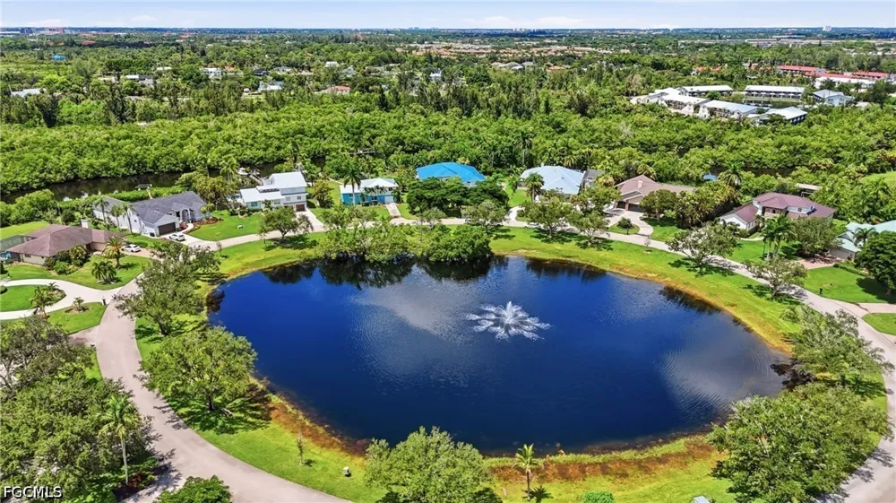 Light Blue Circle Fort Myers, FL 33908