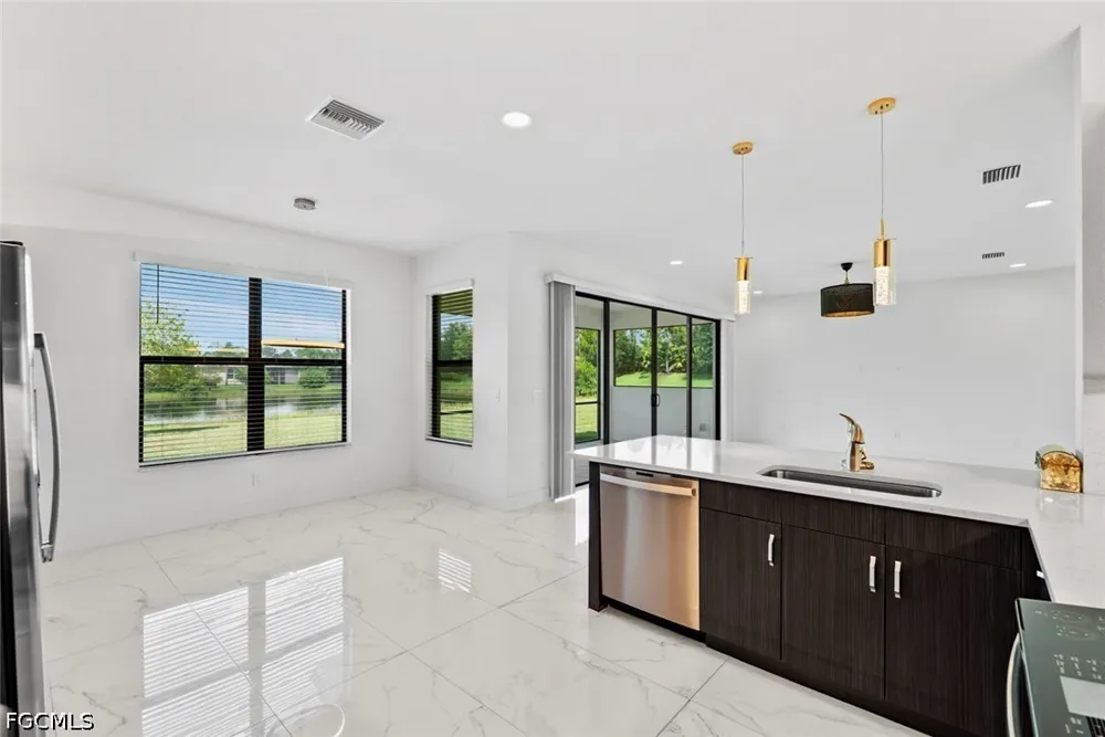 Meadowrun Circle Fort Myers, FL 33913