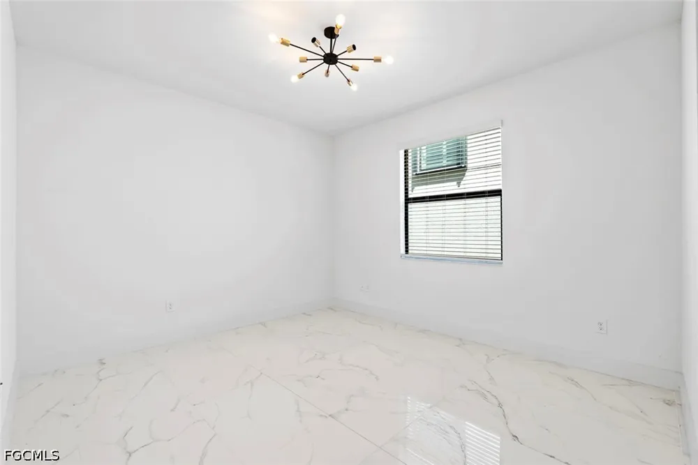 Meadowrun Circle Fort Myers, FL 33913