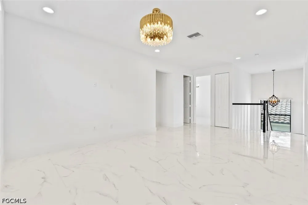 Meadowrun Circle Fort Myers, FL 33913