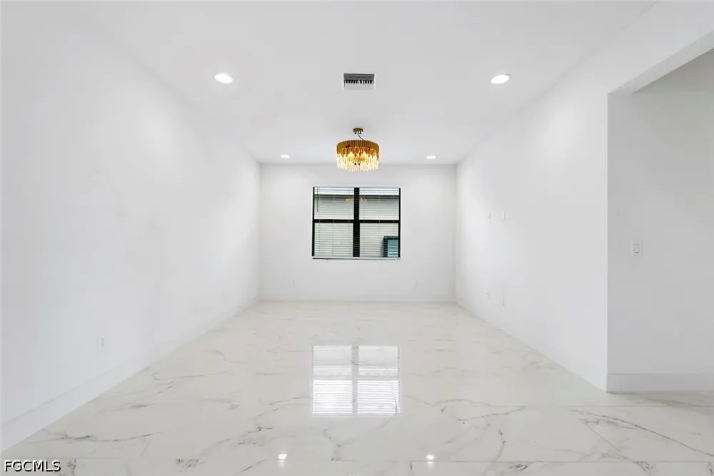 Meadowrun Circle Fort Myers, FL 33913