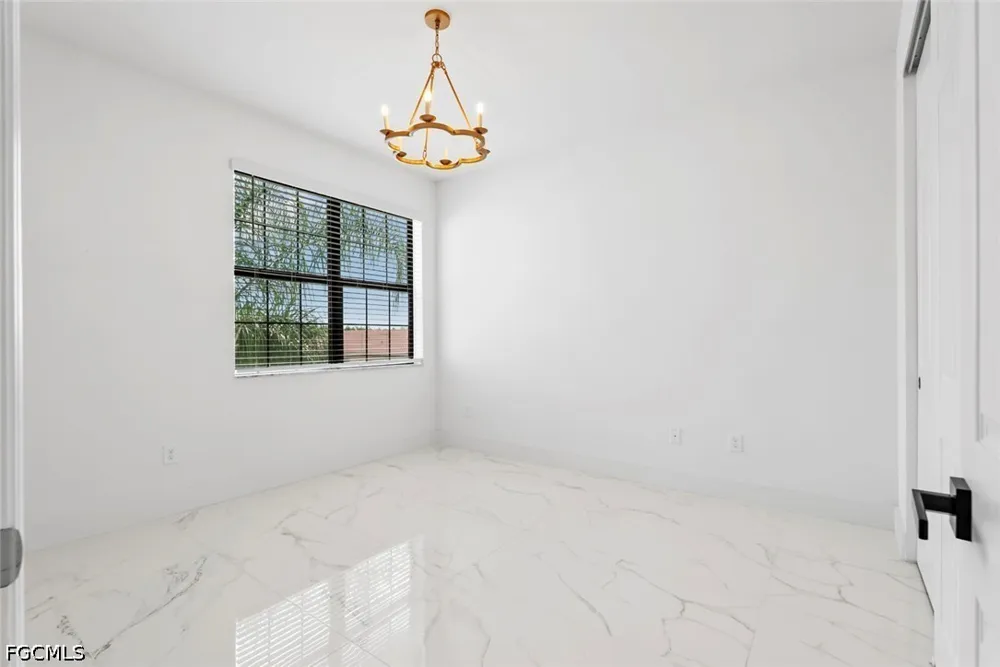 Meadowrun Circle Fort Myers, FL 33913