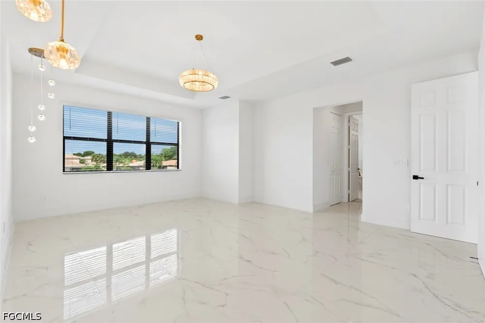 Meadowrun Circle Fort Myers, FL 33913