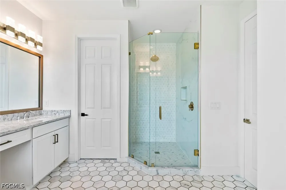 Meadowrun Circle Fort Myers, FL 33913