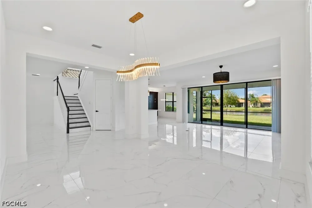Meadowrun Circle Fort Myers, FL 33913
