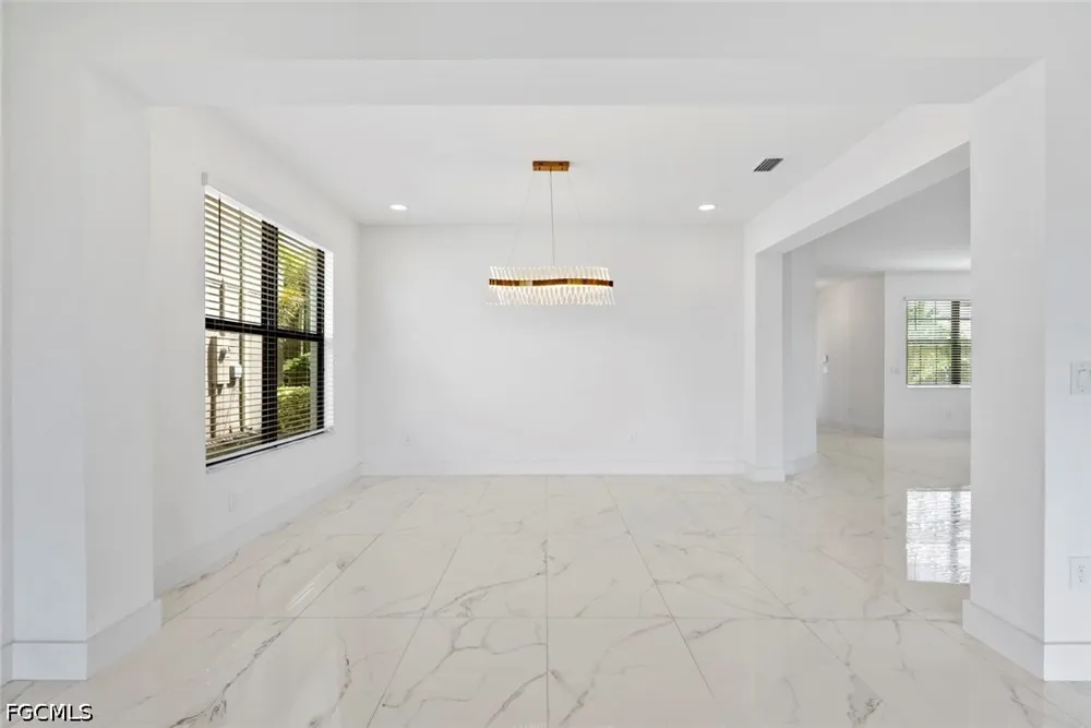 Meadowrun Circle Fort Myers, FL 33913