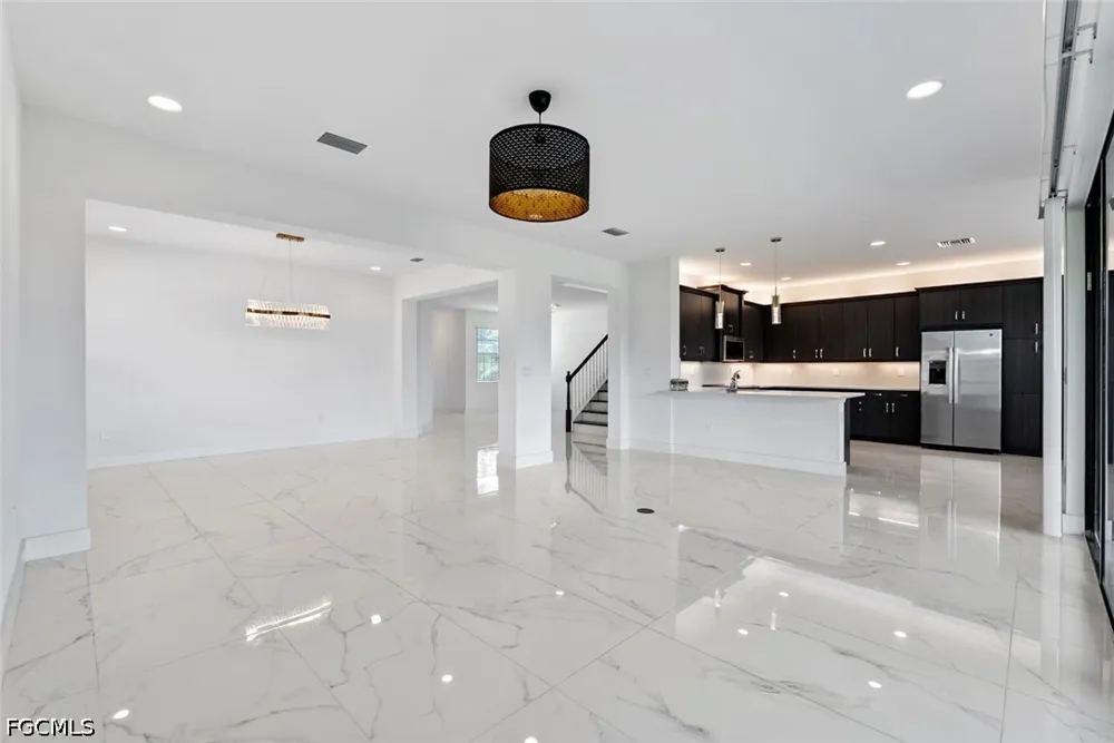 Meadowrun Circle Fort Myers, FL 33913