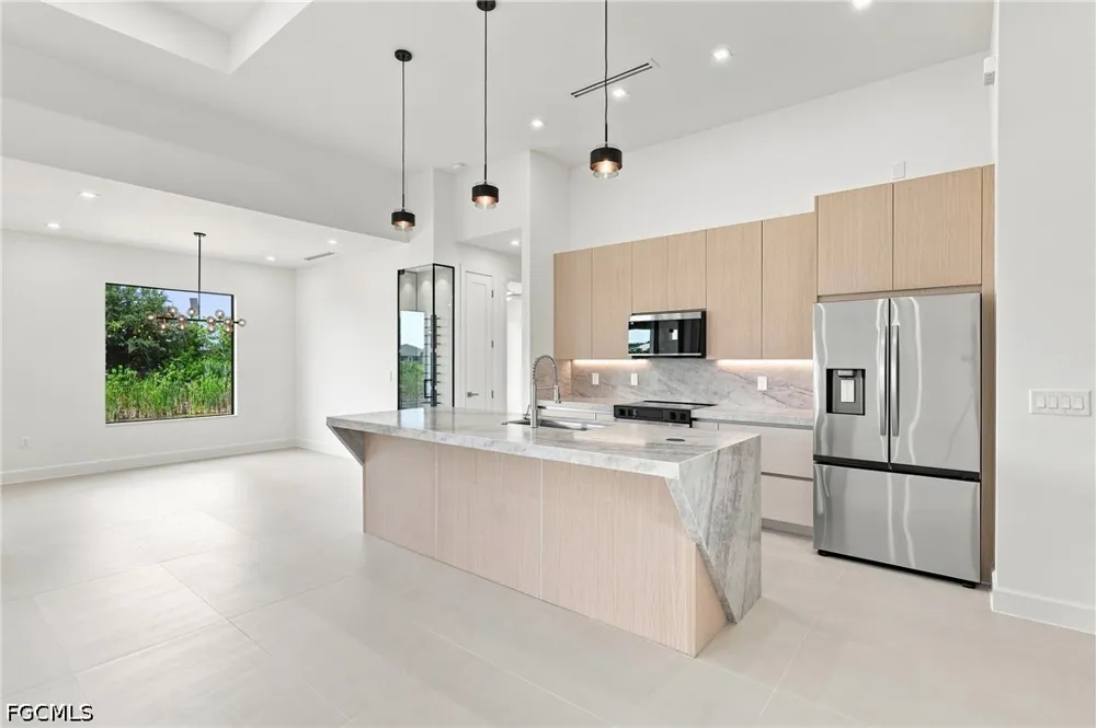 NE 15th Street Cape Coral, FL 33909