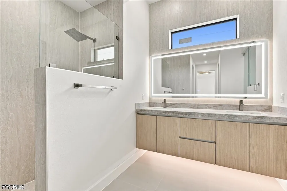 NE 15th Street Cape Coral, FL 33909