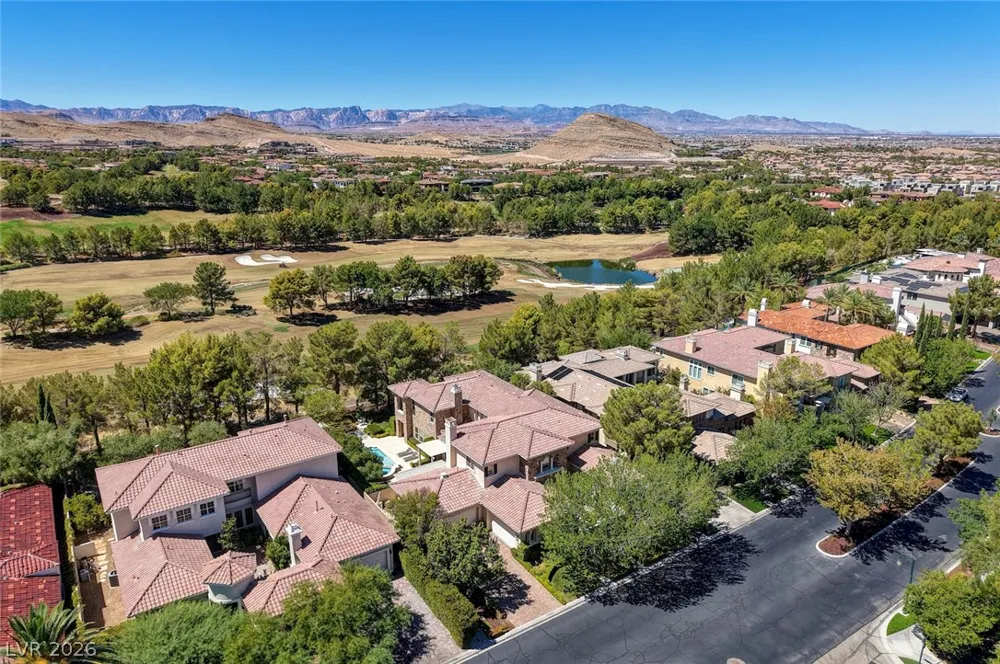 11827 Oakland Hills Drive Las Vegas, NV 89141
