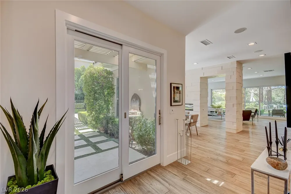 11827 Oakland Hills Drive Las Vegas, NV 89141