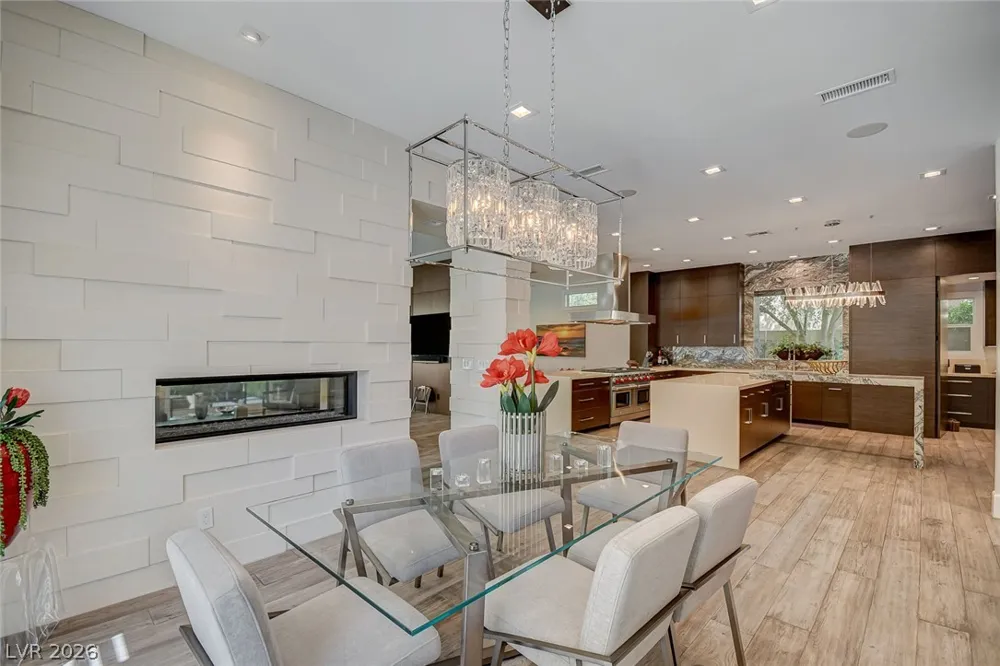 11827 Oakland Hills Drive Las Vegas, NV 89141