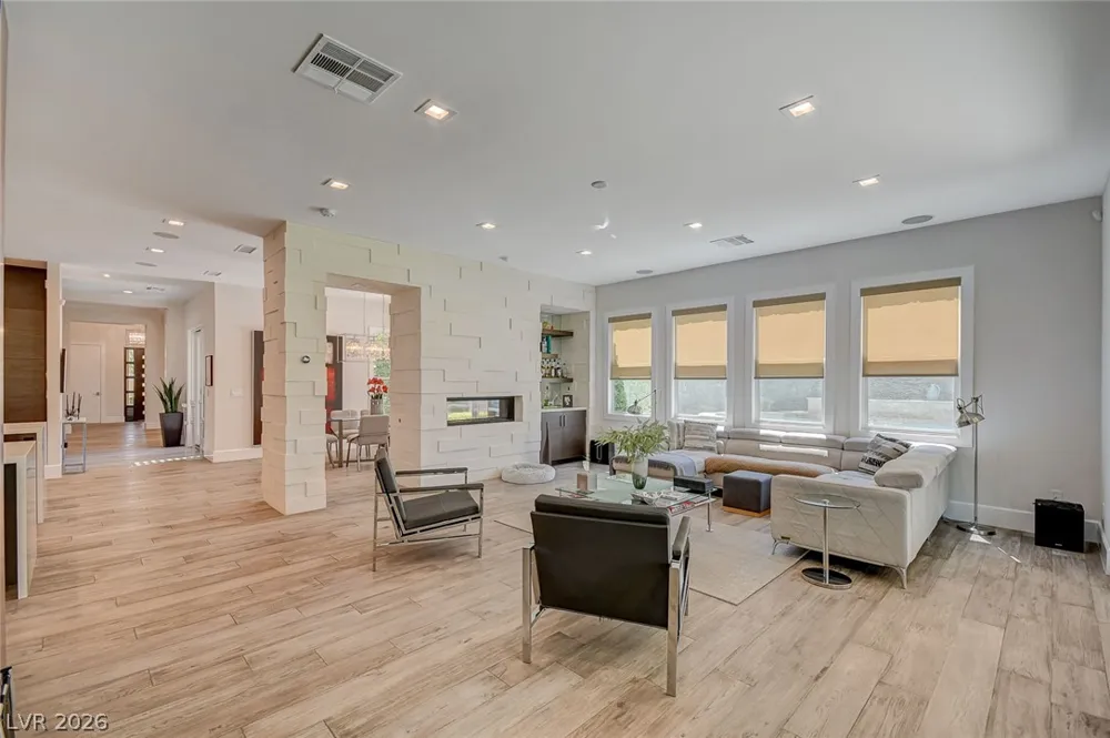 11827 Oakland Hills Drive Las Vegas, NV 89141