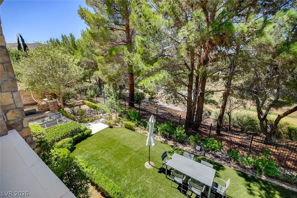 11827 Oakland Hills Drive Las Vegas, NV 89141