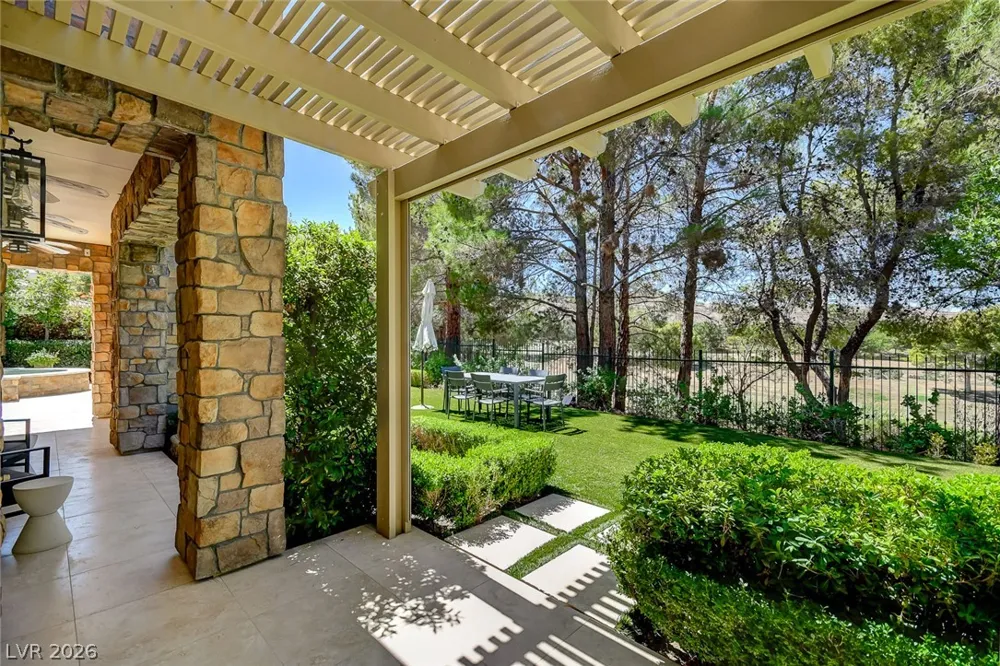 11827 Oakland Hills Drive Las Vegas, NV 89141