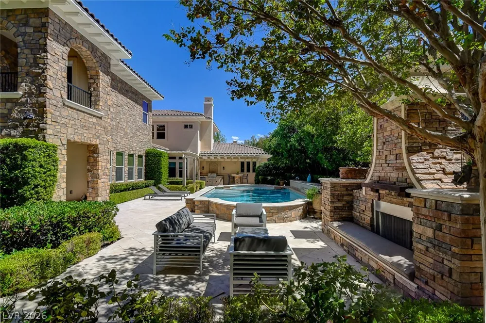 11827 Oakland Hills Drive Las Vegas, NV 89141