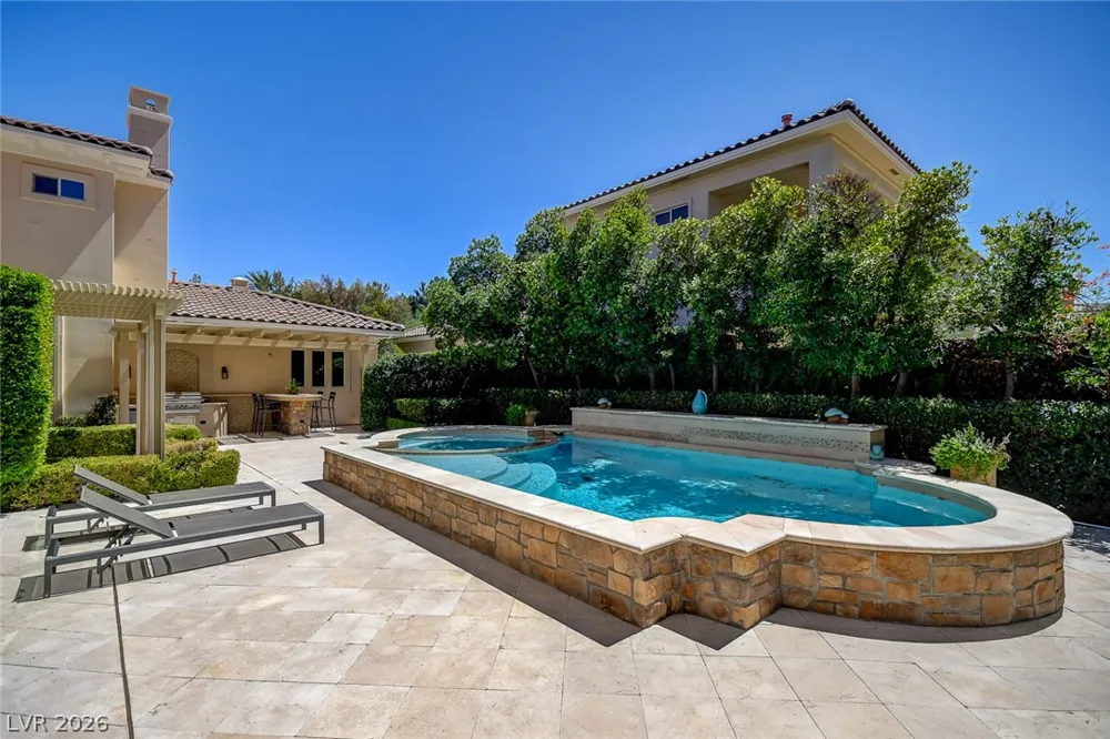 11827 Oakland Hills Drive Las Vegas, NV 89141