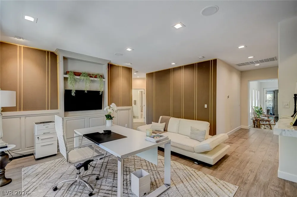 11827 Oakland Hills Drive Las Vegas, NV 89141