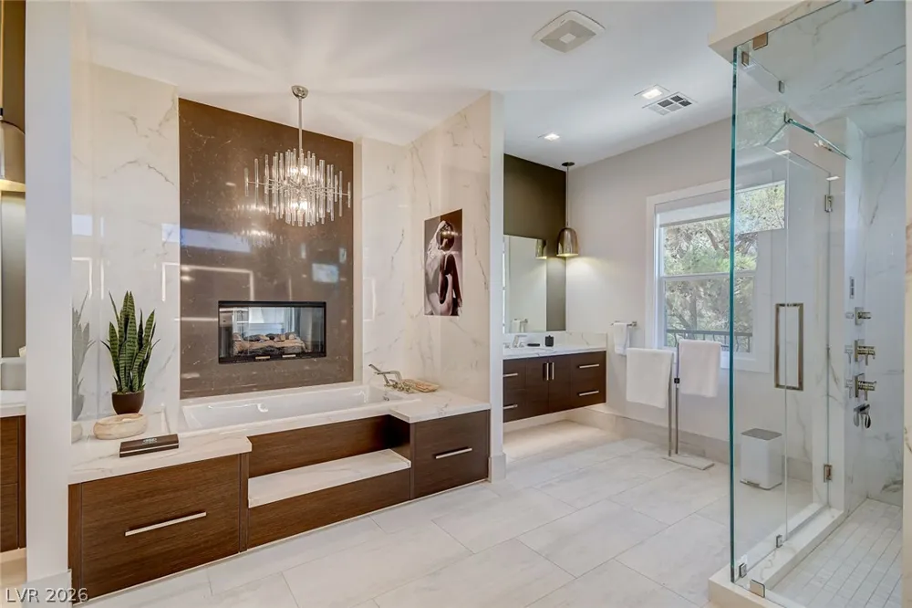 11827 Oakland Hills Drive Las Vegas, NV 89141