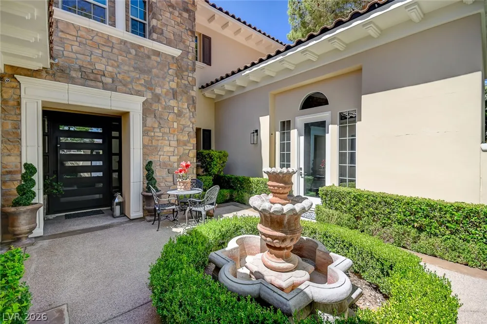 11827 Oakland Hills Drive Las Vegas, NV 89141