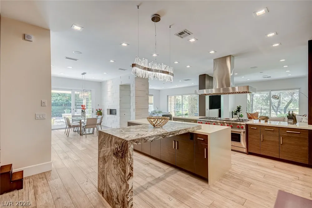 11827 Oakland Hills Drive Las Vegas, NV 89141