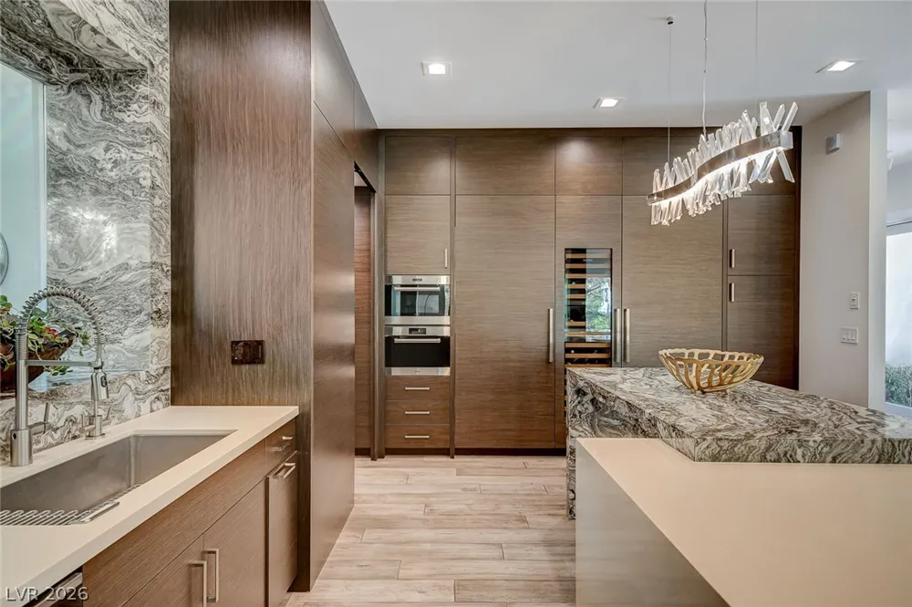 11827 Oakland Hills Drive Las Vegas, NV 89141