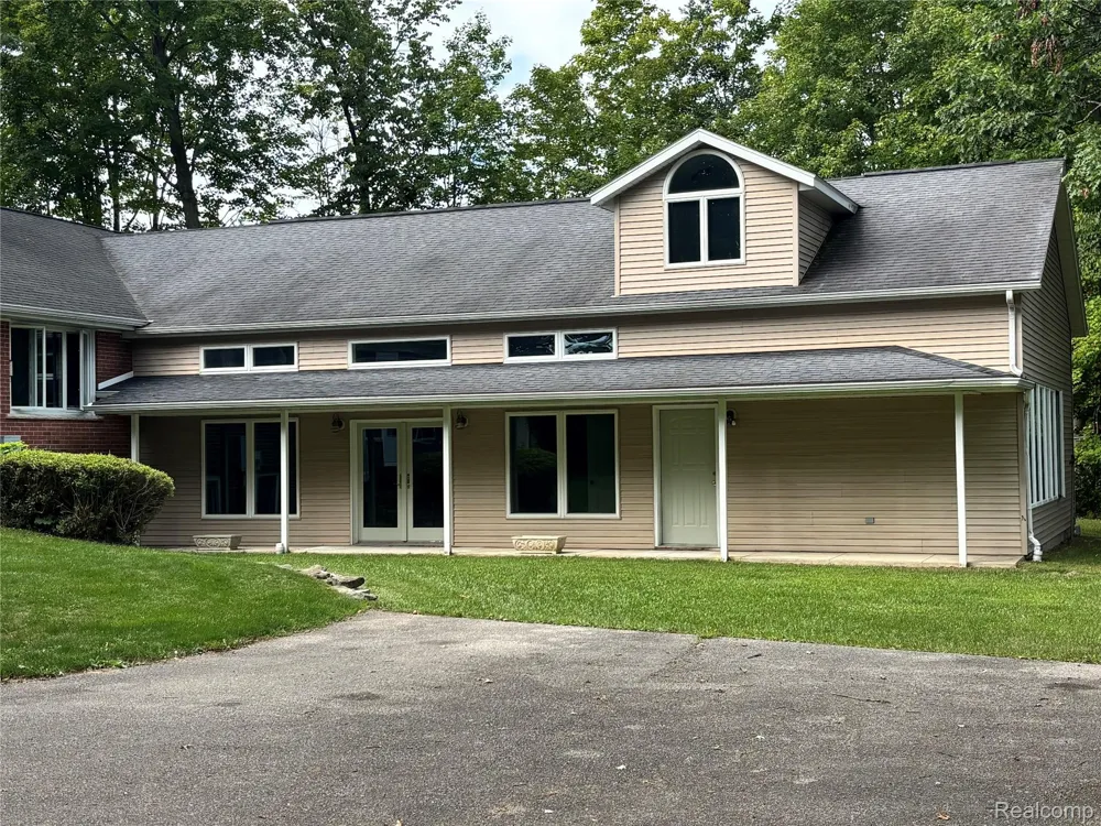 830 W Gilford Road Caro City, MI 48723