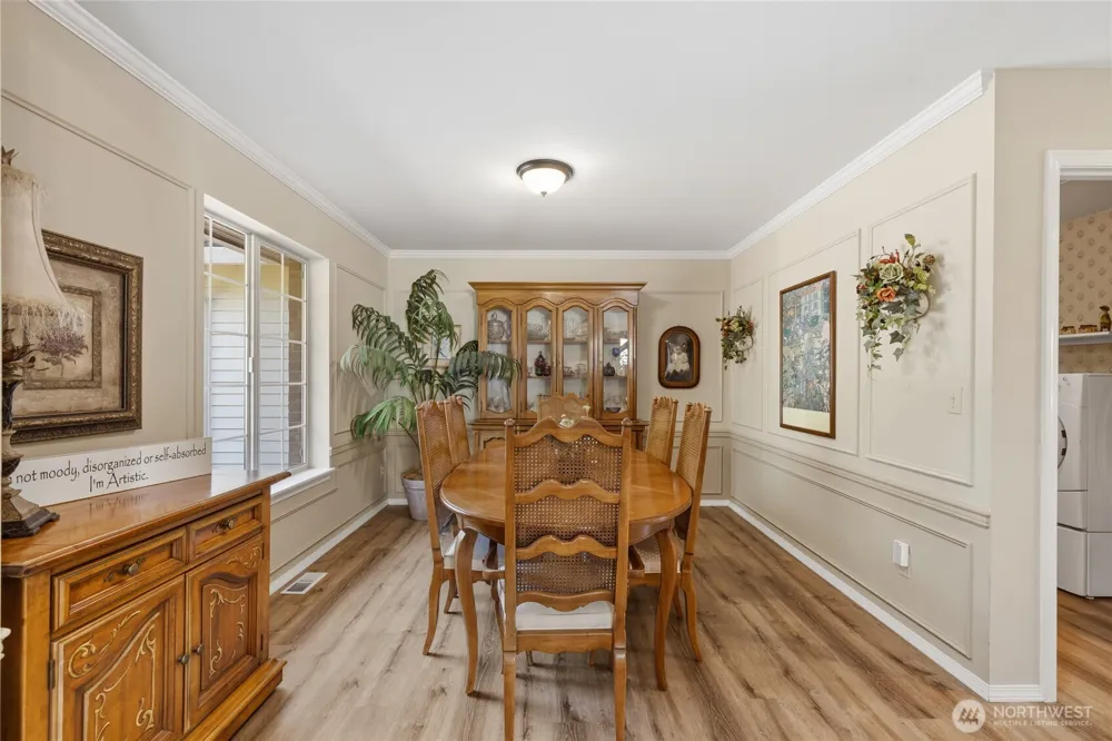 13011 SE 221st PL Kent, WA 98031