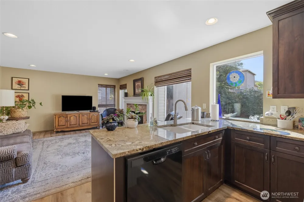 13011 SE 221st PL Kent, WA 98031