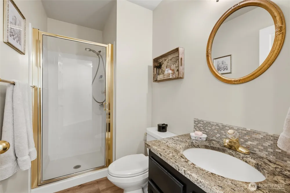 13011 SE 221st PL Kent, WA 98031