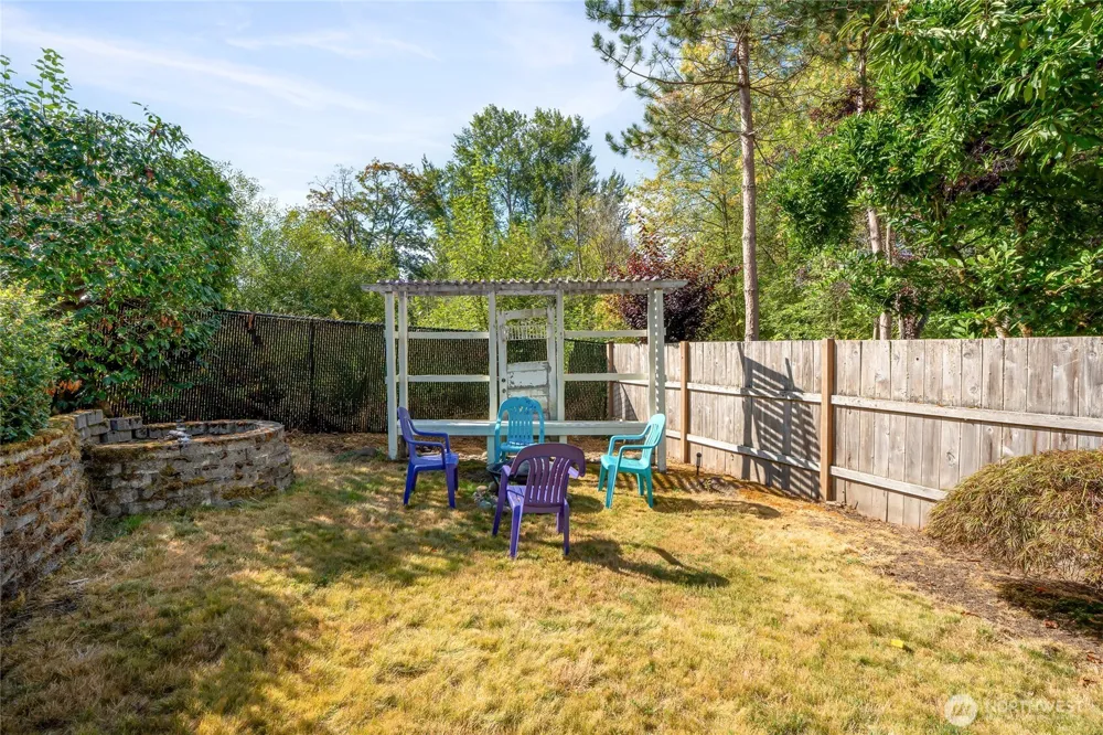 13011 SE 221st PL Kent, WA 98031