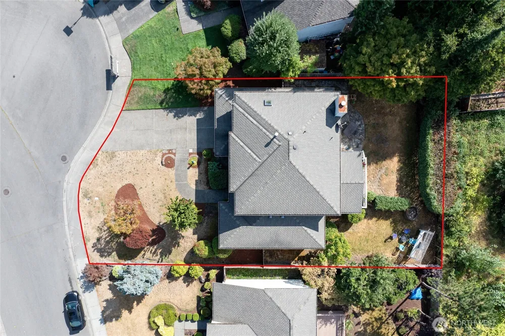 13011 SE 221st PL Kent, WA 98031