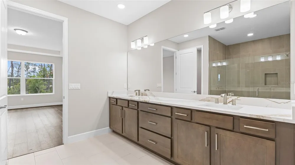 1293 TWIN FARMS COURT Deland, FL 32724
