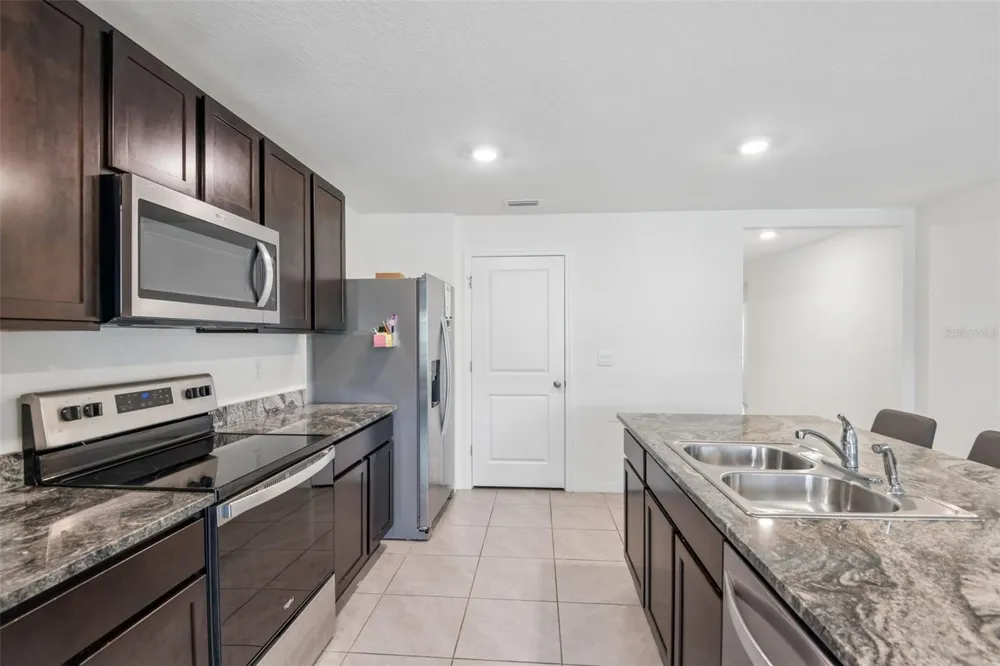 36945 GOFFAUX LOOP Zephyrhills, FL 33541