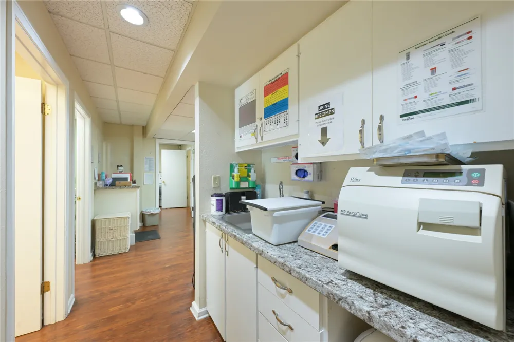 1221 W Ben White Boulevard #210A Austin, TX 78704