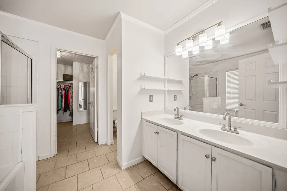 1109 Heritage Park Drive Cedar Park, TX 78613